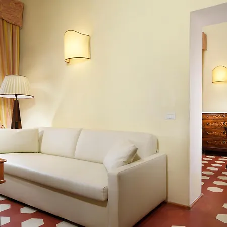 Hotel Sabolini Colle Val D'Elsa